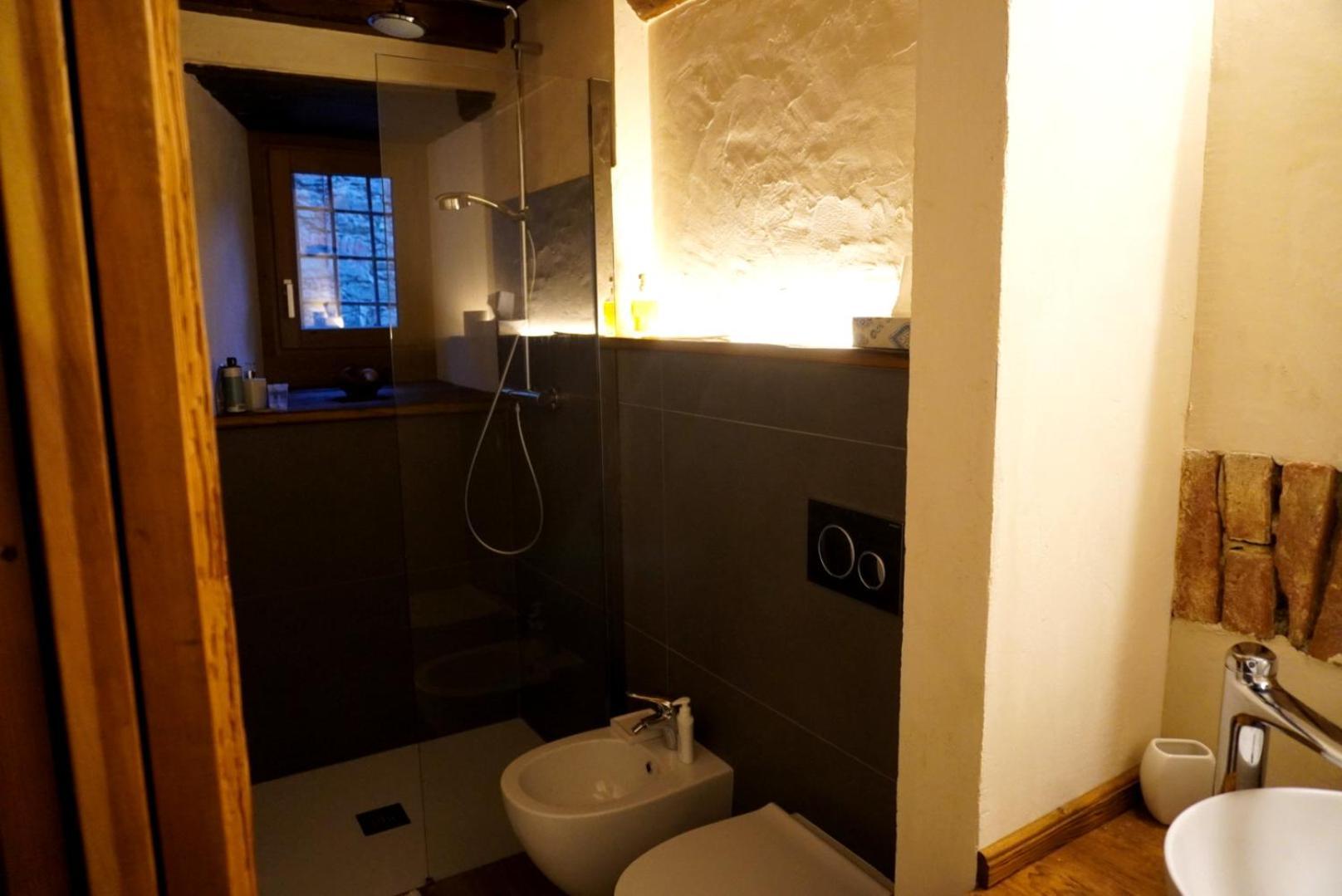 La Torre Colombaia - Monumento Del 1400 Apartment Arnad ภายนอก รูปภาพ