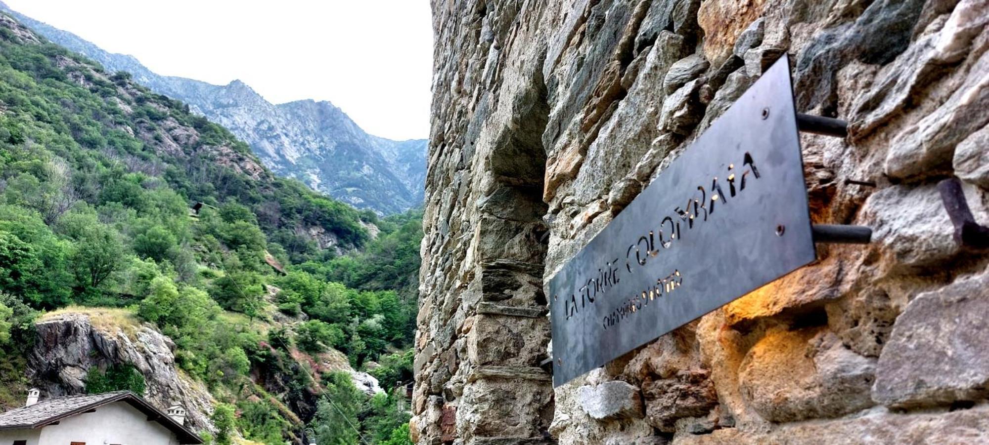 La Torre Colombaia - Monumento Del 1400 Apartment Arnad ภายนอก รูปภาพ